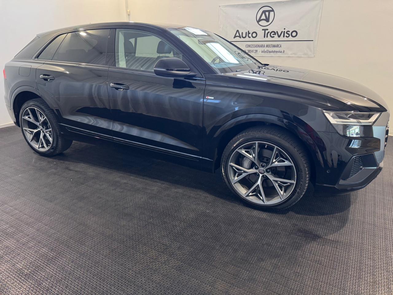 Audi Q8 45 TDI quattro tiptronic Sport