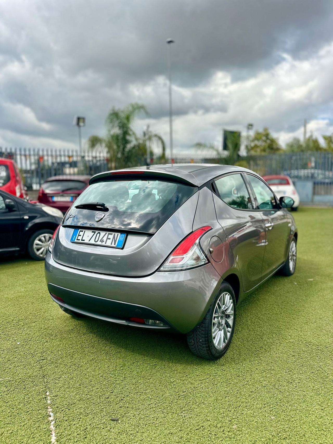 Lancia Ypsilon 1.3 MJT 16V 95 CV 5 porte S&S Gold