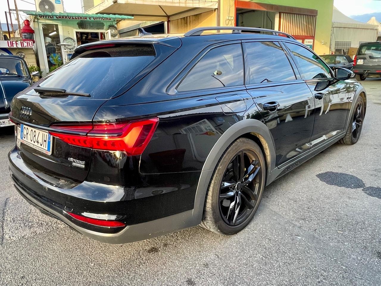 Audi A6 allroad 55 TFSI 3.0 quattro S tronic Business Advanced