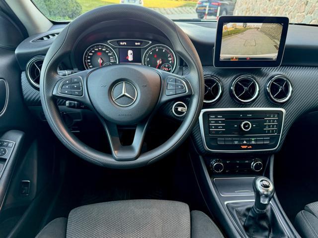 MERCEDES-BENZ GLA 180 PACK NIGHT+NAVI+FULL LED+R.CAM+PORT.ELETTRICO