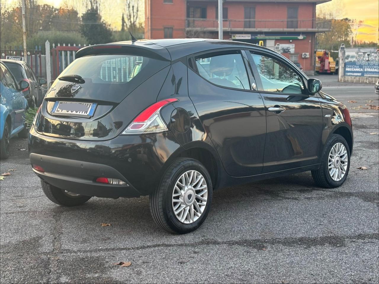 Lancia Ypsilon PROMO