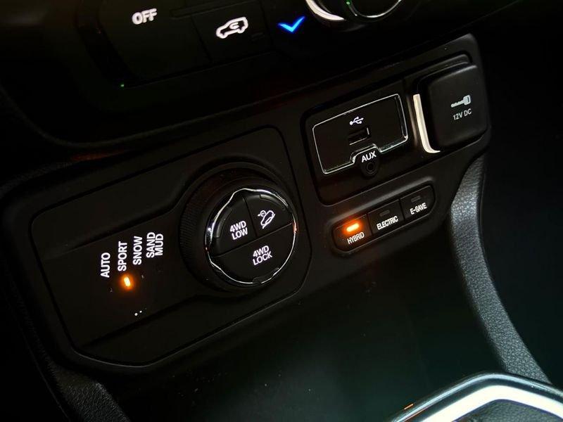 Jeep Renegade 1.3 T4 DDCT Limited FULL-LED