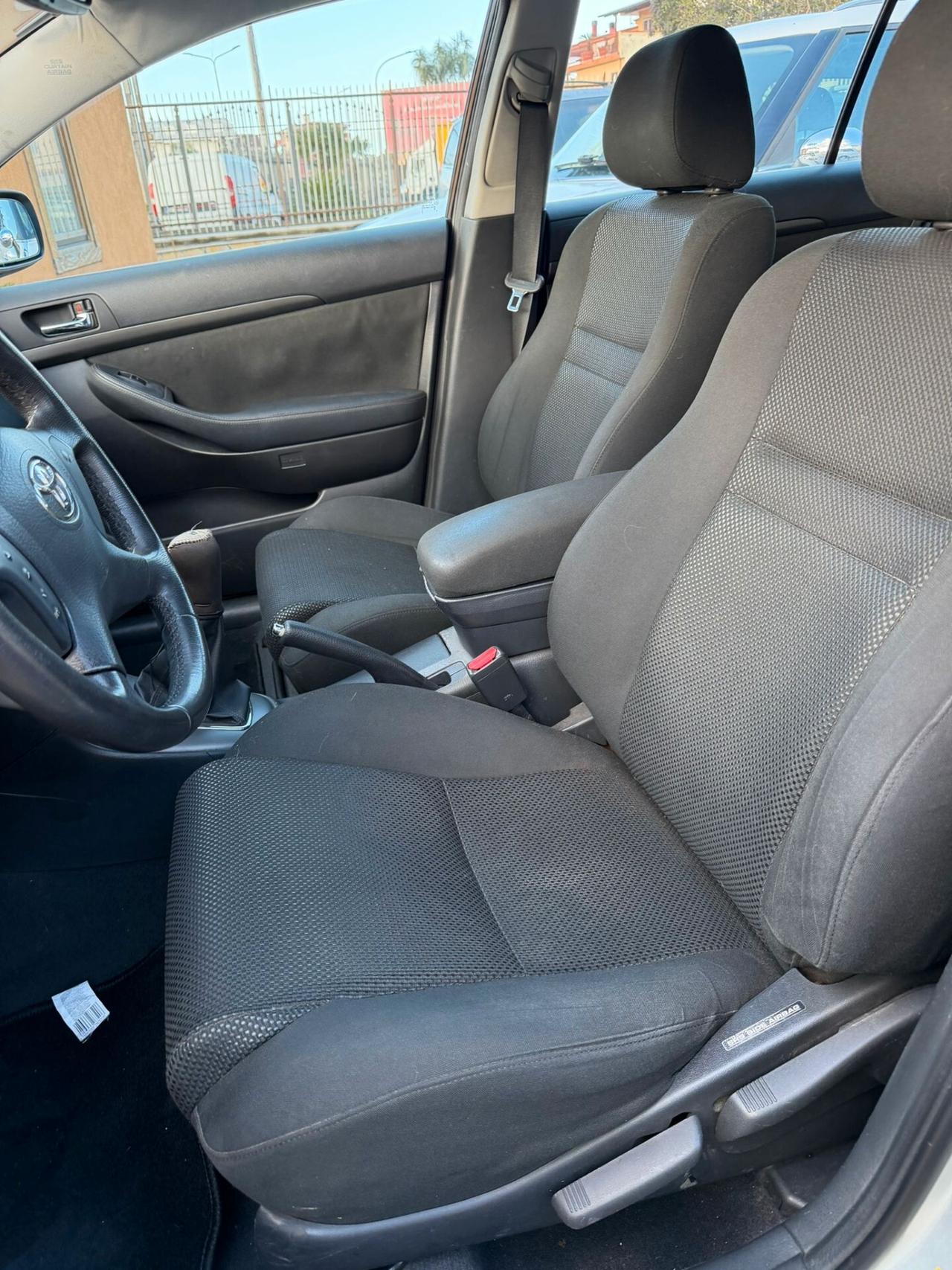 Toyota Avensis 2.0 D-4D 16V Station Wagon