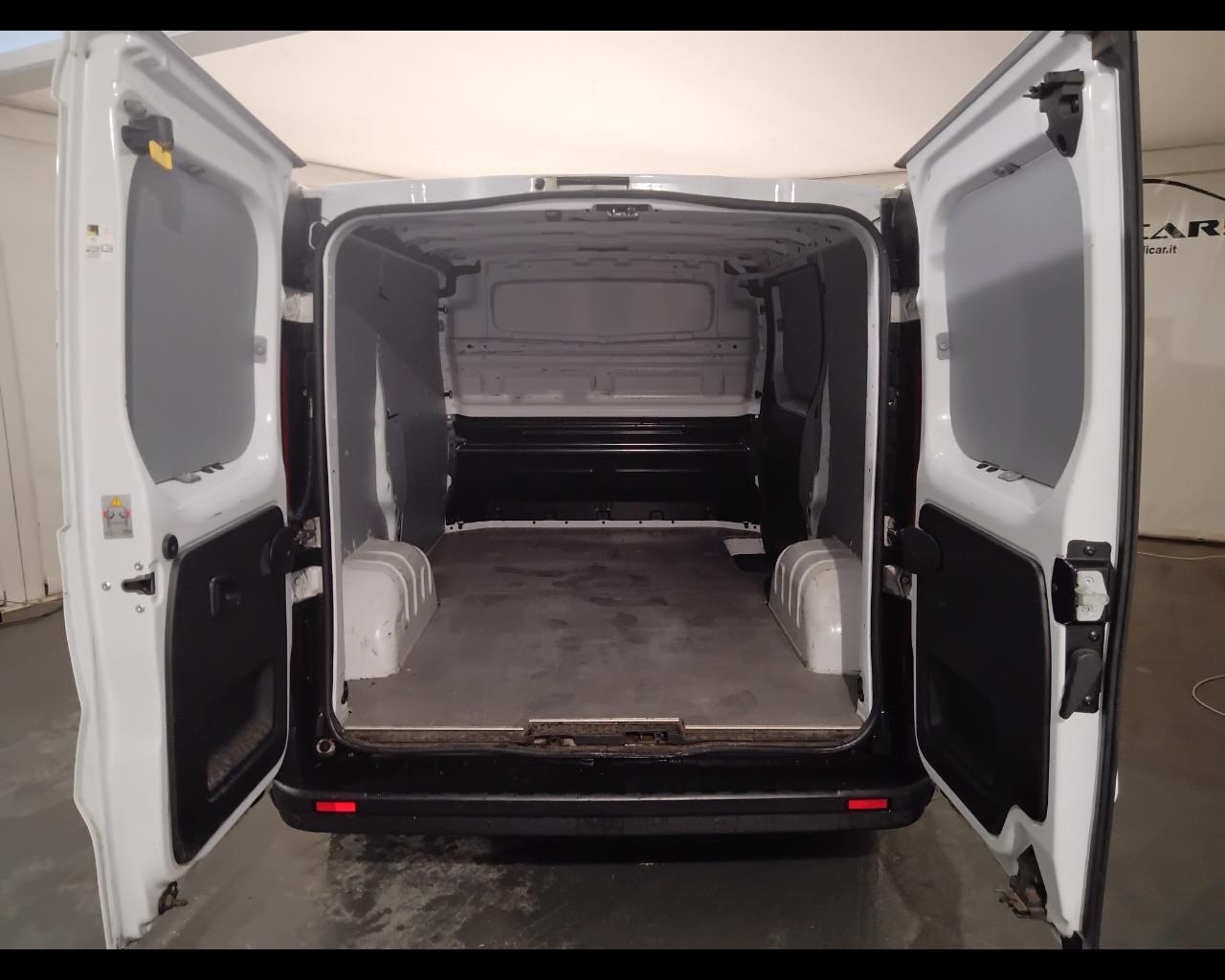 RENAULT Trafic IV 27 2019 - trafic T27 2.0 dci 120cv L1H1 Ice