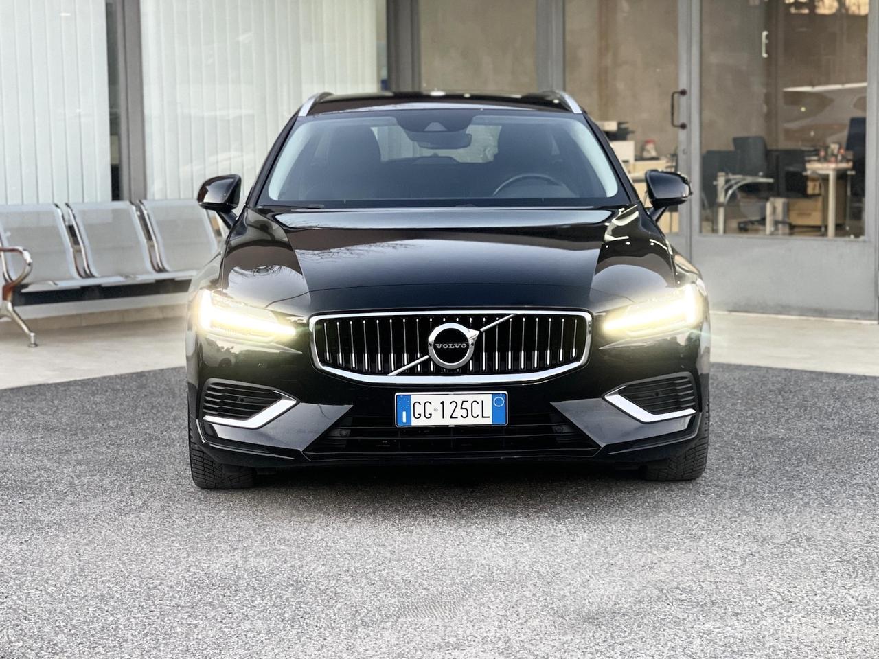 Volvo V60 2.0 AWD Plug-in-Hybrid 253CV E6 - 2021