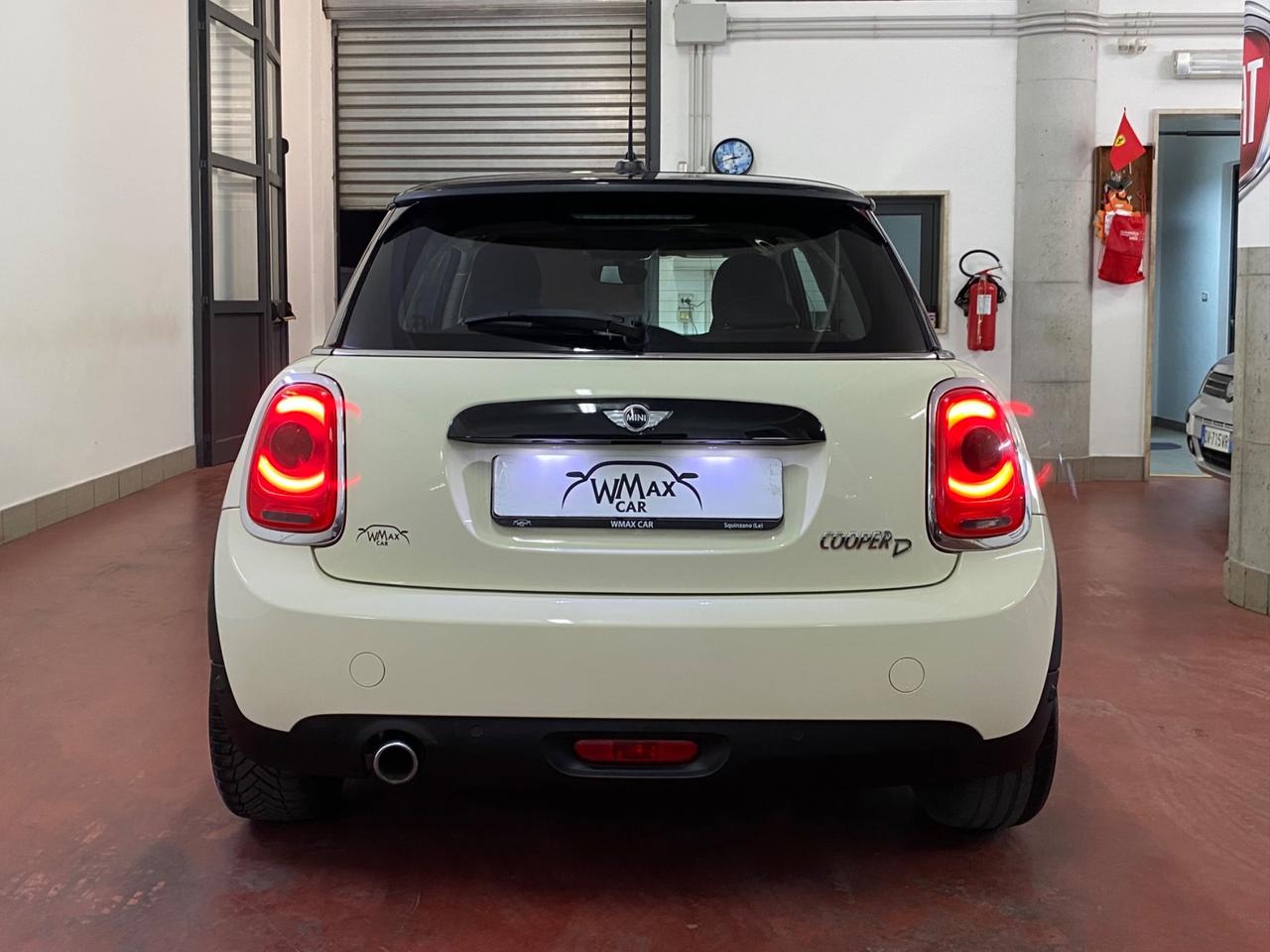 Mini Cooper D 1.5 Aut. 116cv Neopatentati