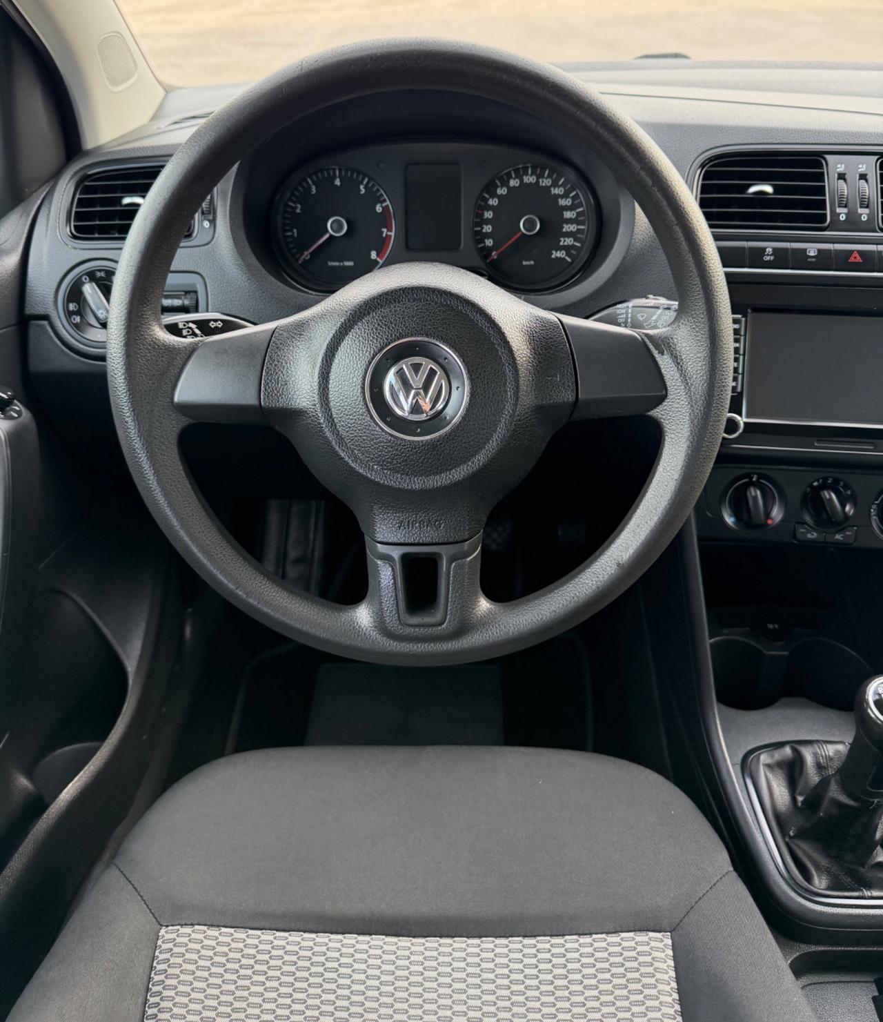 VOLKSWAGEN POLO 1.2 BENZINA 5 PORTE NEOPATENTATi