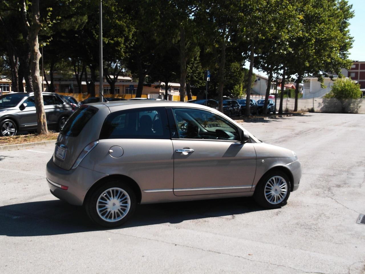 Ypsilon 1.3 MJT Neopatentati 2011