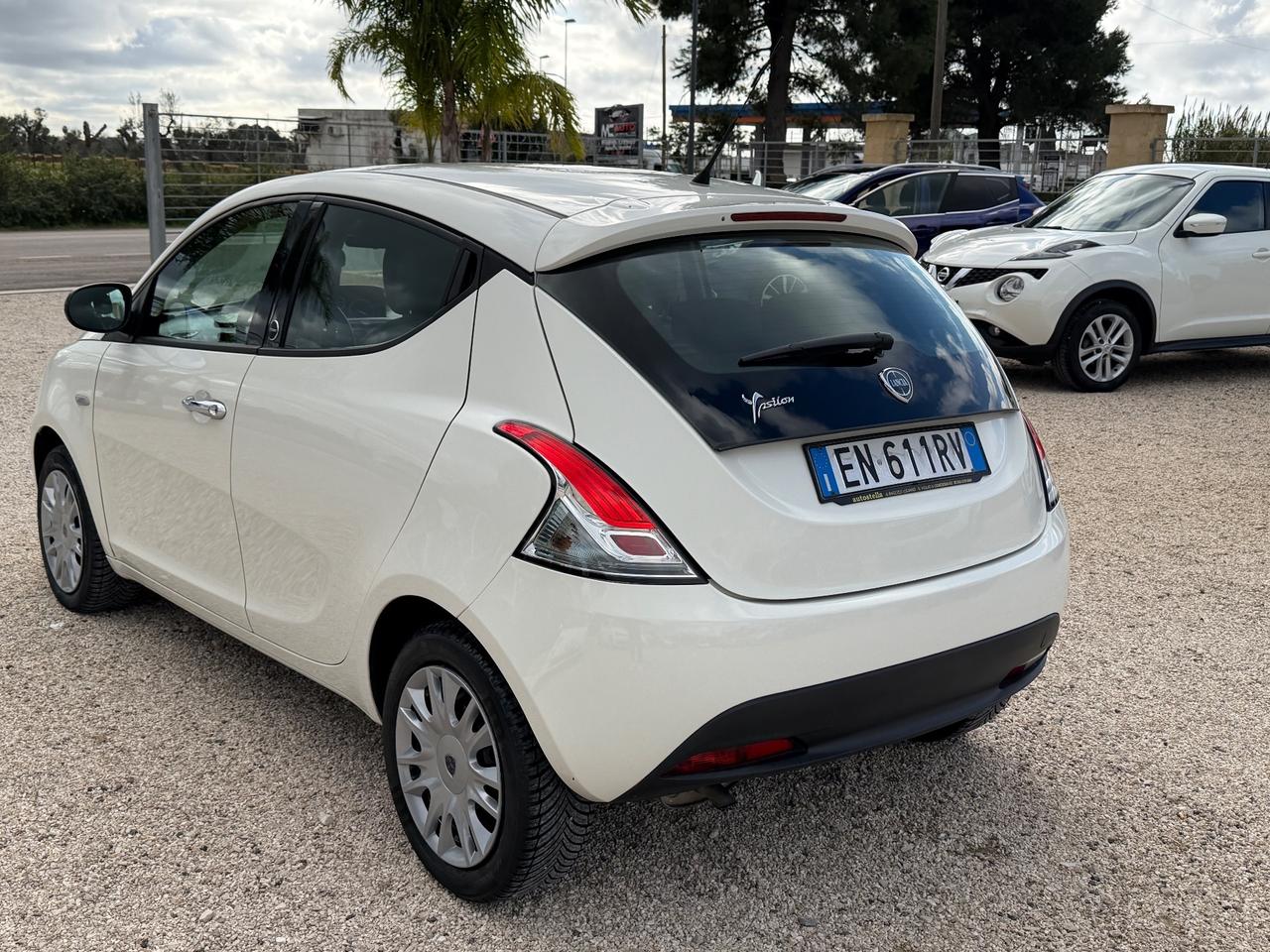 Lancia Ypsilon 1.2 69 CV 5 porte GPL Ecochic Gold