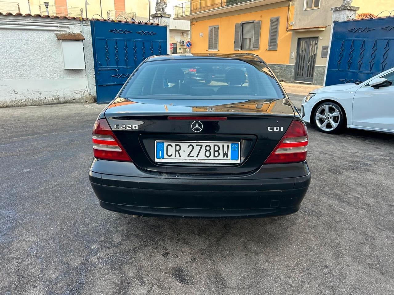 Mercedes-benz C 220 2.2cc diesel(PRIVATO)-2004