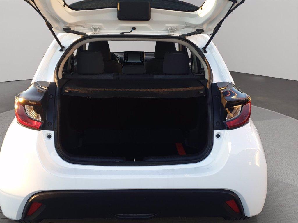 TOYOTA Yaris 1.0 active del 2023