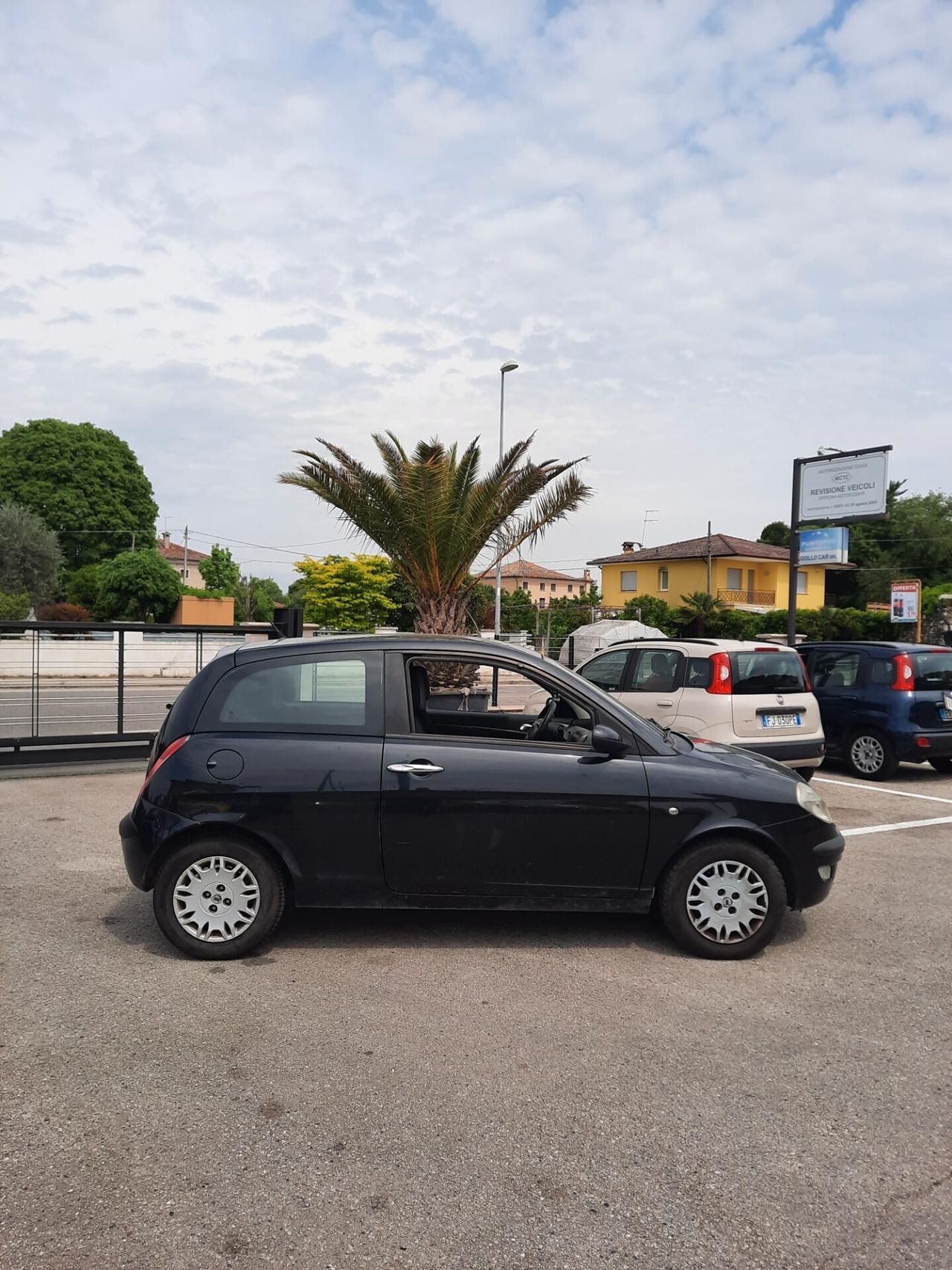 Lancia Ypsilon 1.3 Multijet Platino OK NEOPATENTATI