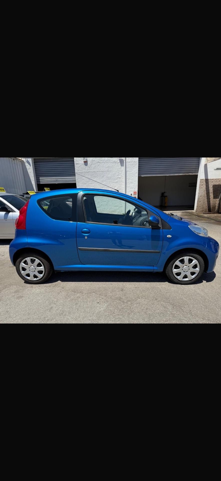 Peugeot 107 1.0 68CV 3p. Plaisir