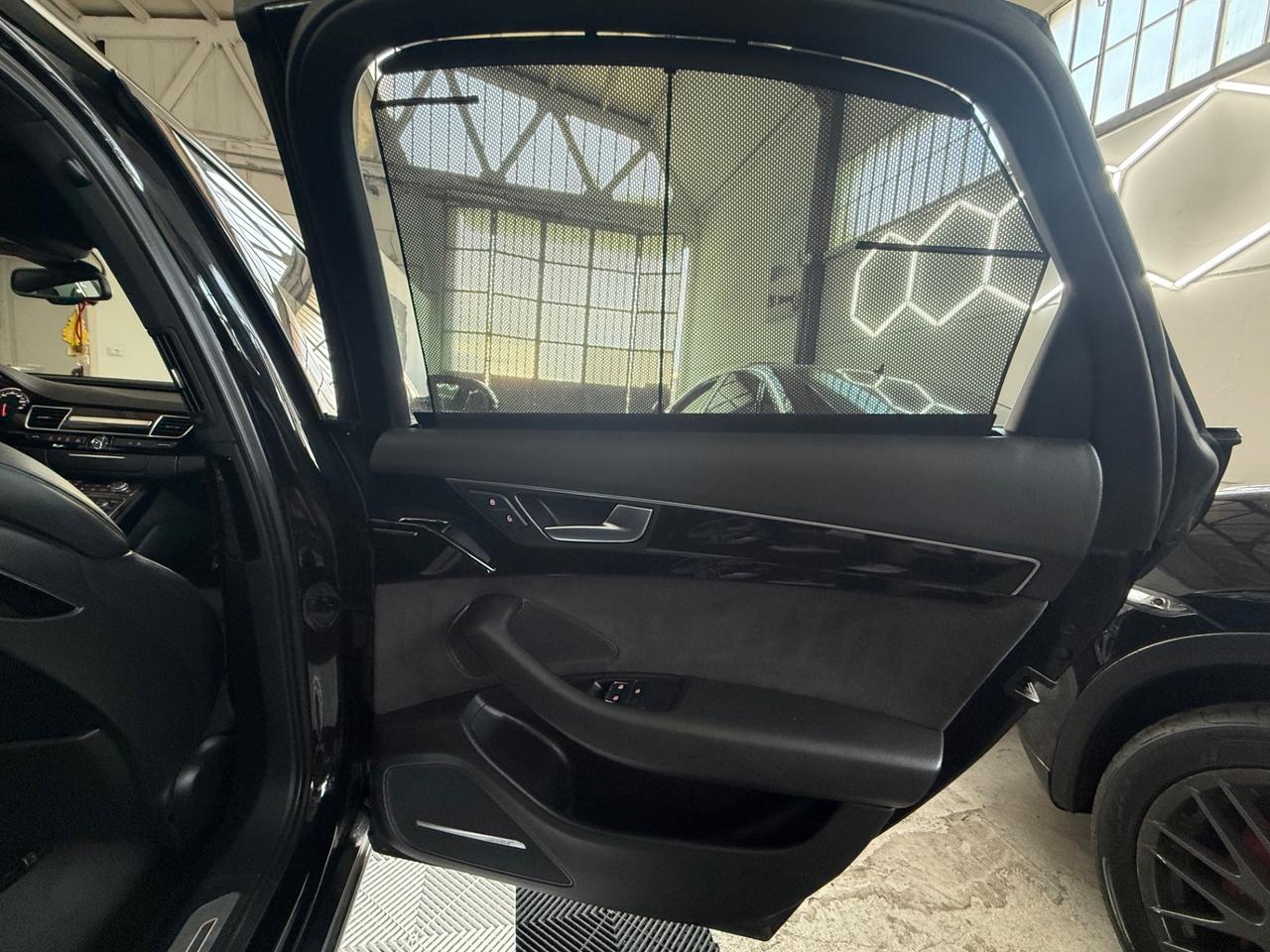 Audi A8 3.0 TDI 250 CV clean diesel quattro tiptronic