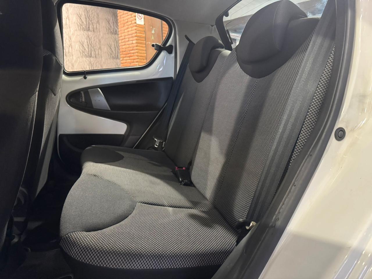 Toyota Aygo 1.0 12V VVT-i 5 porte Active Connect