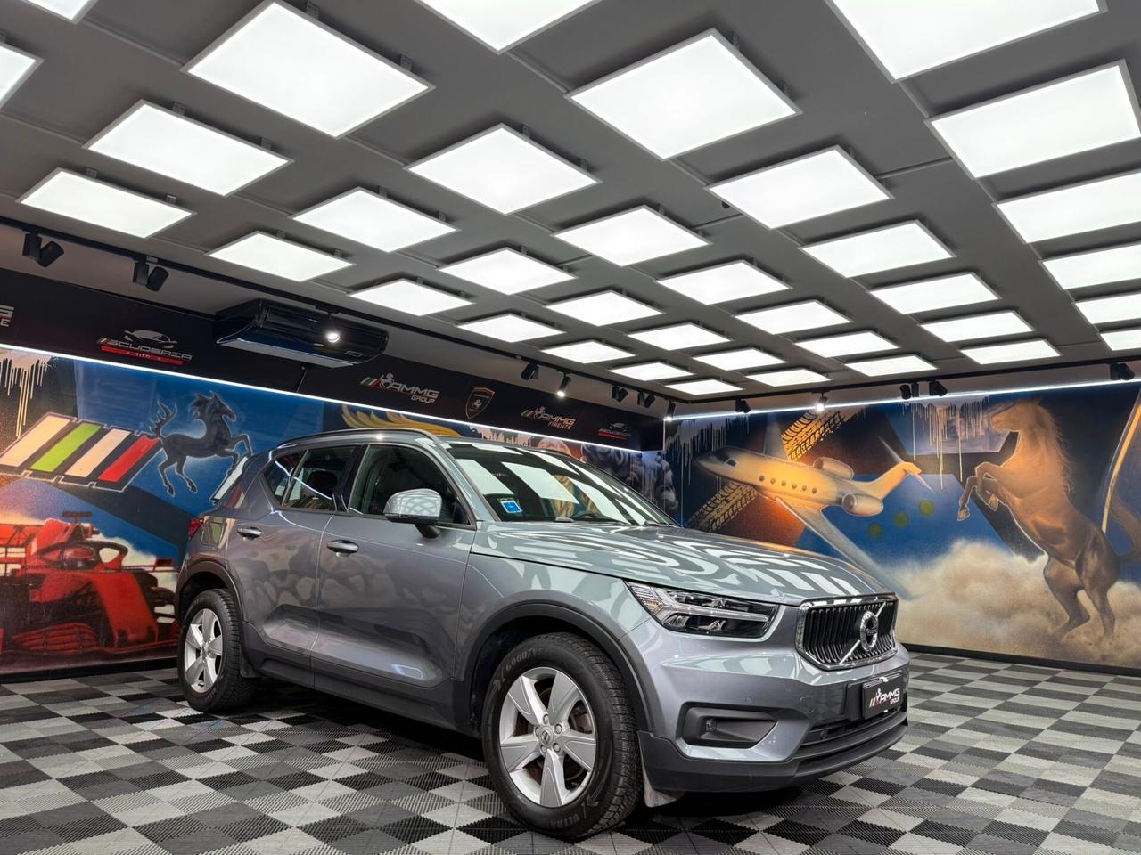 Volvo XC40 D3 AWD Geartronic R-DESING (137)