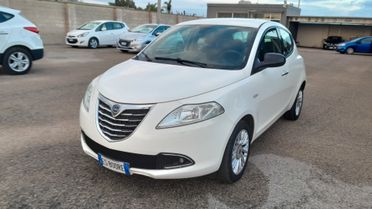 Lancia Ypsilon 1.2 69 CV 5 porte GPL Ecochic Silver