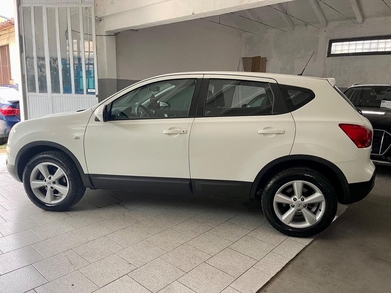 Nissan Qashqai 2.0 dCi DPF Tekna