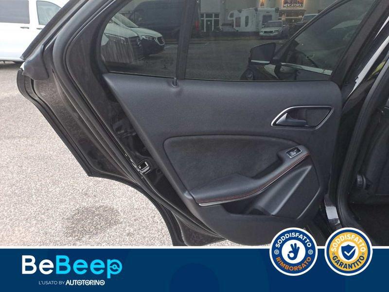 Mercedes-Benz GLA 200 D (CDI) PREMIUM 4MATIC AUTO