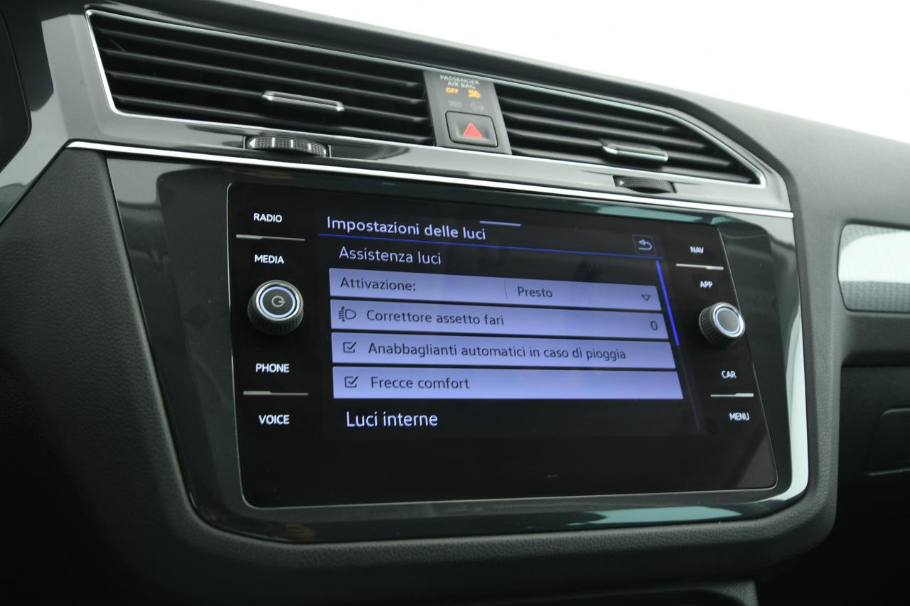 VOLKSWAGEN Tiguan 2.0 tdi Life 150cv dsg ACC+LED+C17"