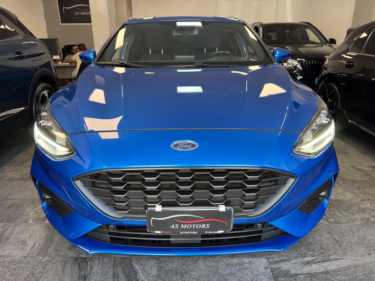 Ford Focus 1.0 EcoBoost 125 CV ST Line Finanziabile