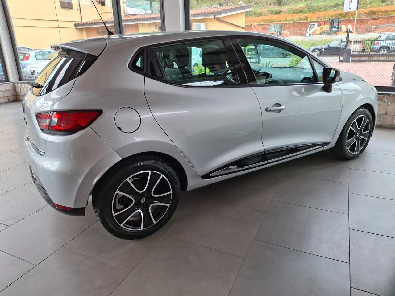 Renault Clio 1.2 75CV GPL 5 porte G.P.L.