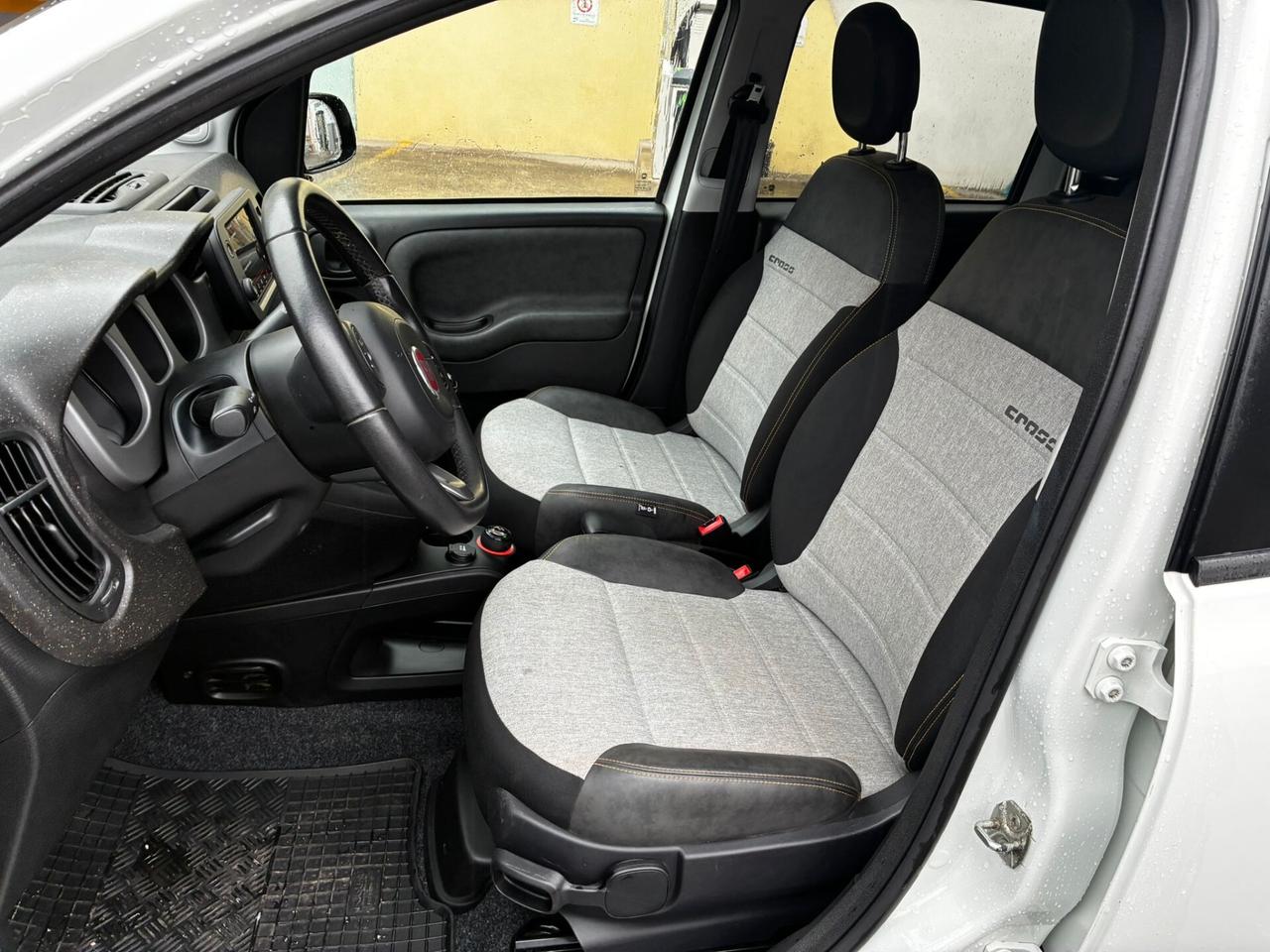 FIAT PANDA CROSS 4x4 0.9TWINAIR - GANCIO TRAINO