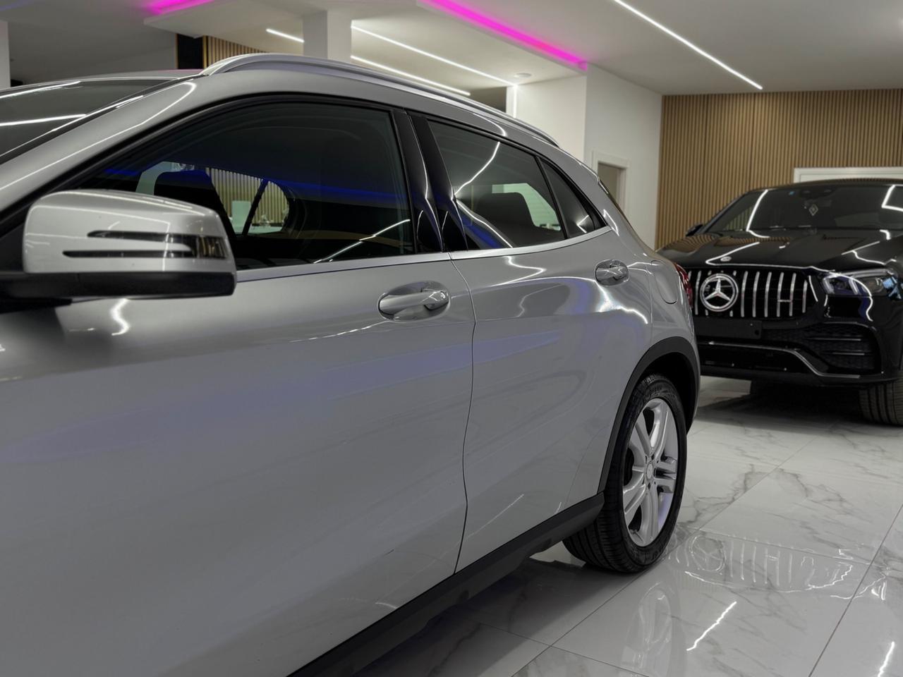 Mercedes-benz GLA 180d Automatic Premium