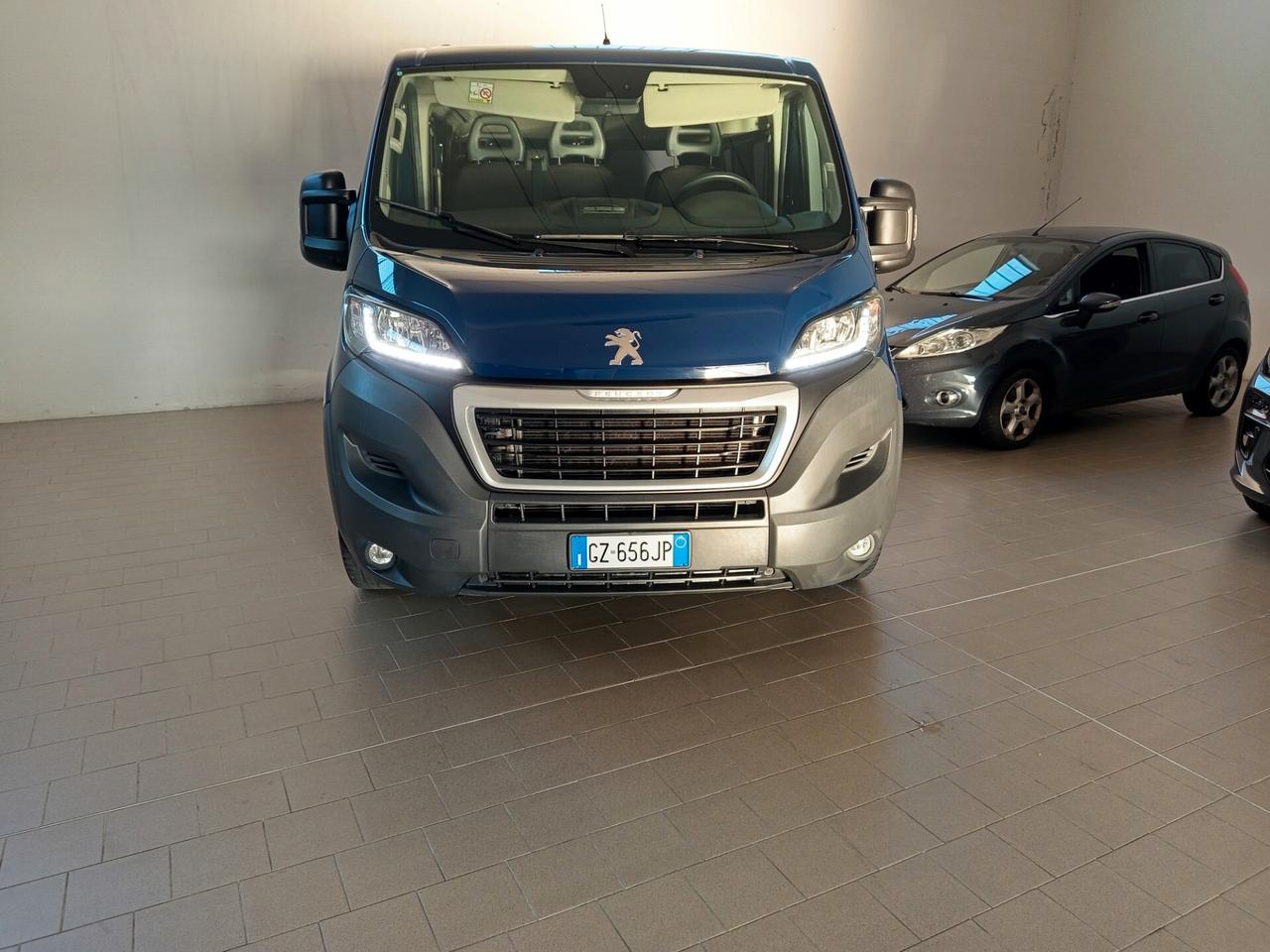 Peugeot Boxer 330 2.0 BlueHDi/110CV FAP PC-TN Combi Comfort