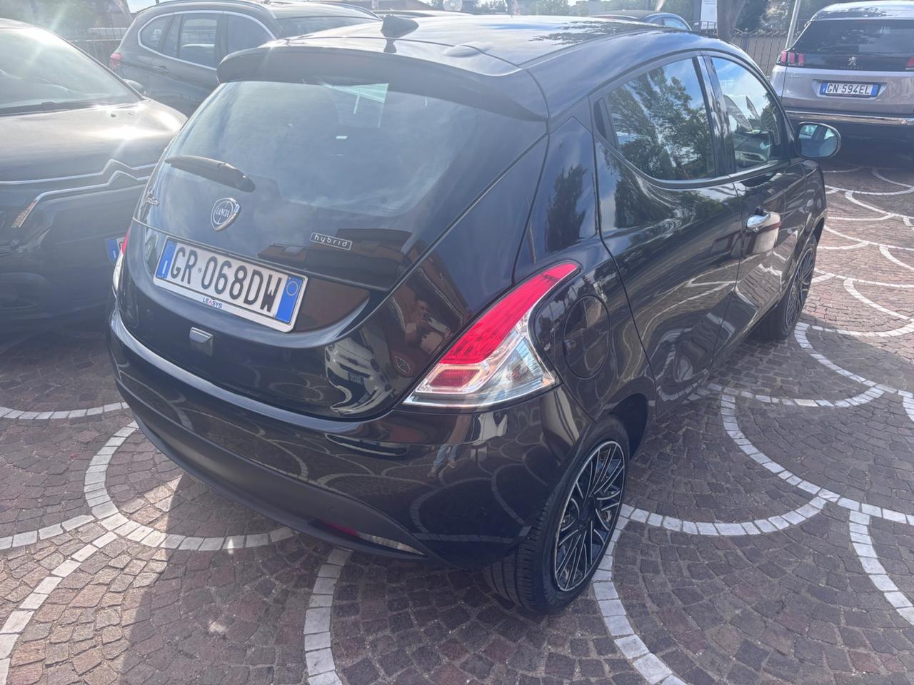 Lancia Ypsilon 1.0 FireFly 5 porte S&S Hybrid Gold