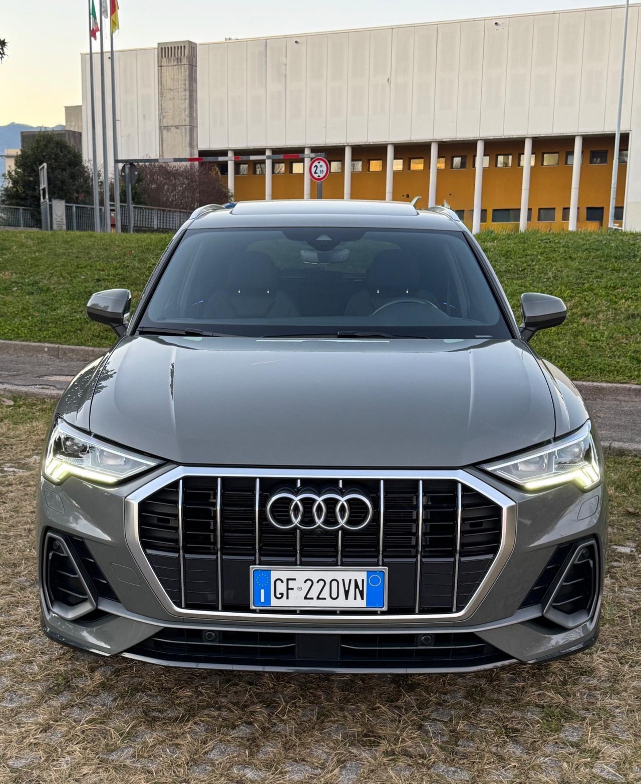Audi Q3 45 TFSI e S tronic line edition