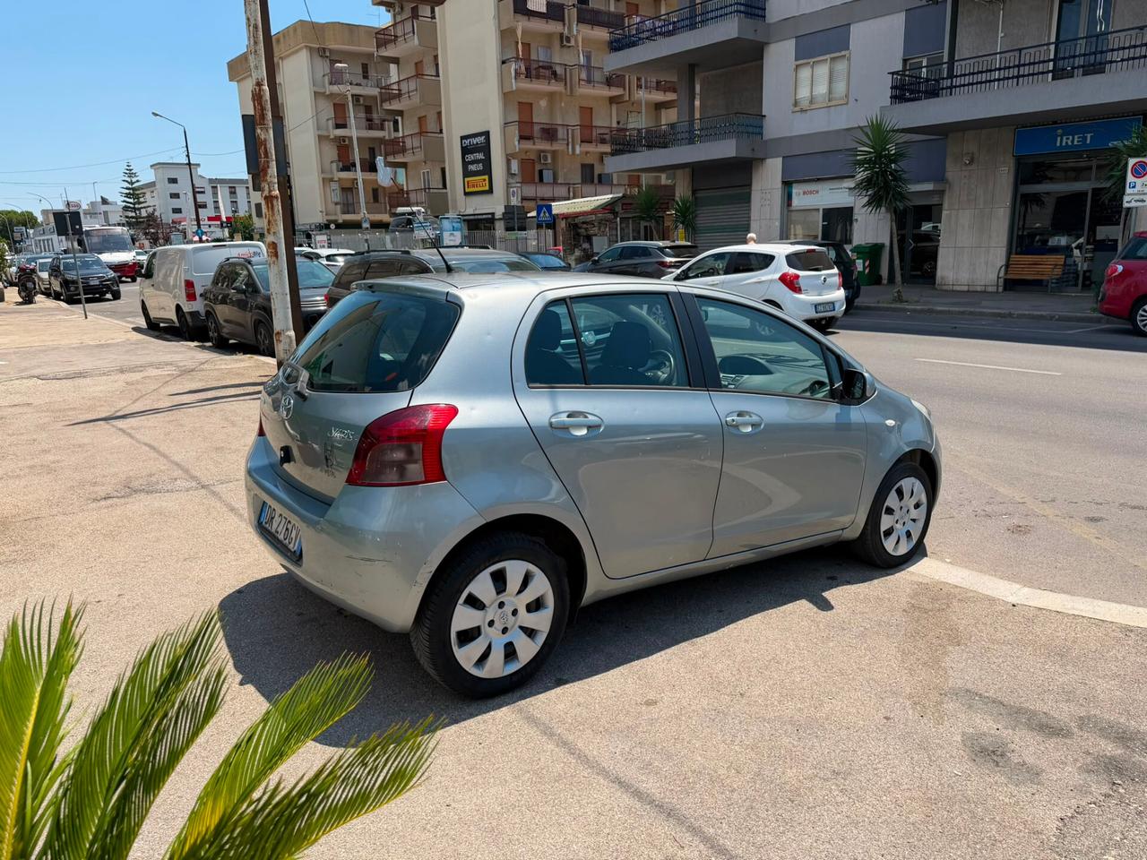 Toyota Yaris 1.0 5 porte Sol