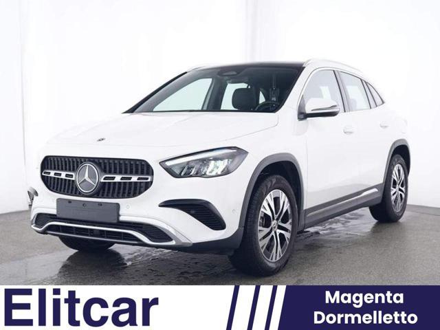 MERCEDES-BENZ GLA 180 Automatic Progressive Advanced