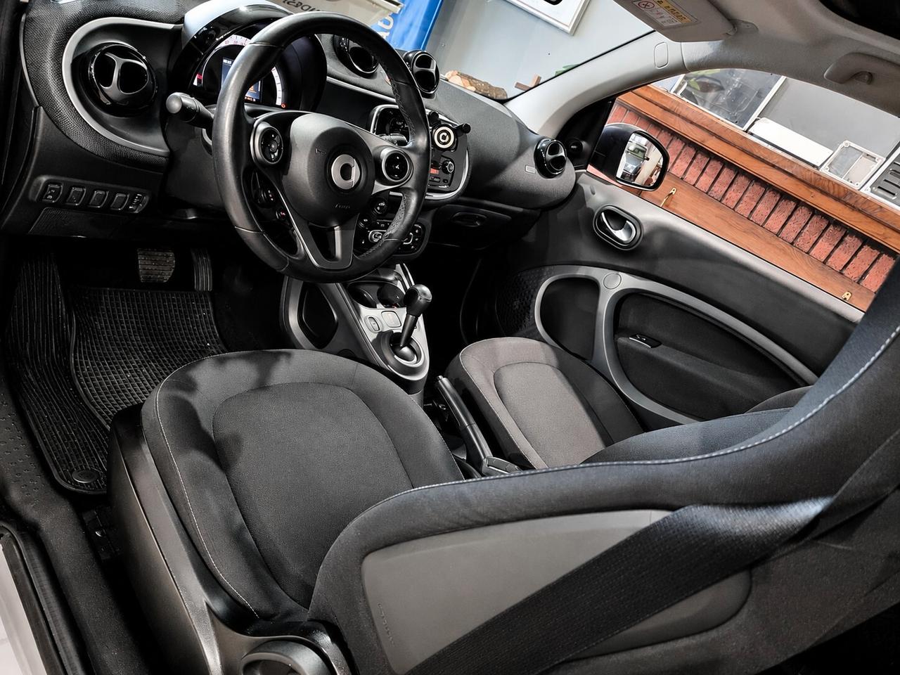 Smart ForTwo 71CV 1.0 Youngster