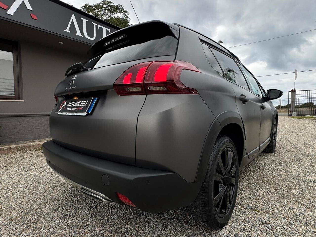 Peugeot 2008 BlueHDi 120 S&S Black Matt