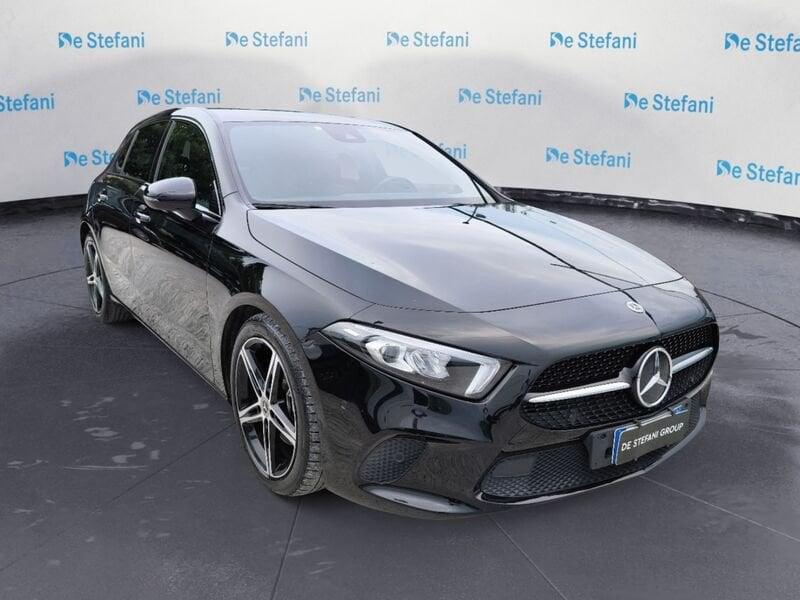 Mercedes-Benz Classe A A 180 d Automatic Sport NIGHT-EDITION