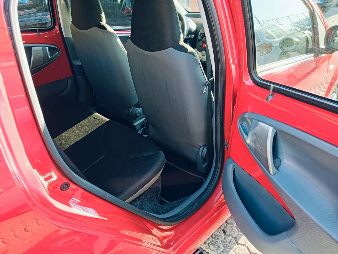 Toyota Aygo 1.0 12V VVT-i 5 porte