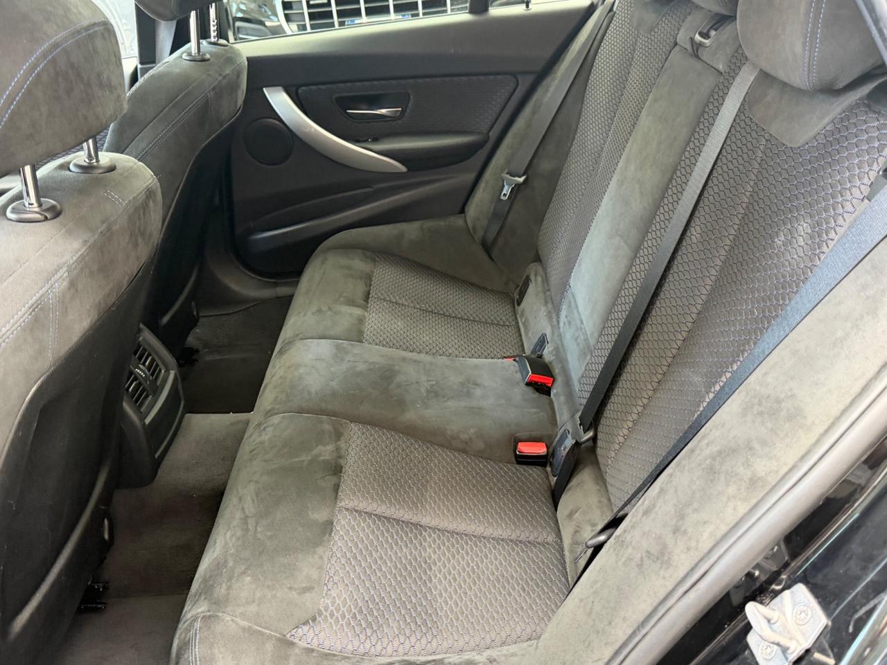 Bmw 320d xDrive Touring Sport
