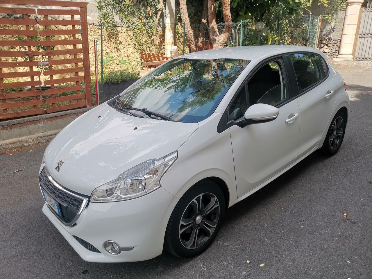 Peugeot 208 1.2 VTi 82 CV 5 porte Access 2014