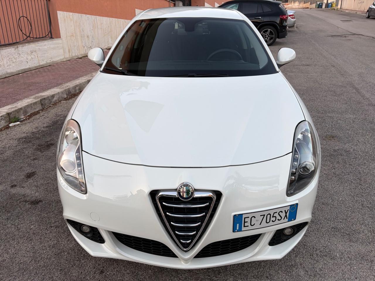 Alfa Romeo Giulietta 1.6 JTDm-2 105 CV Distinctive