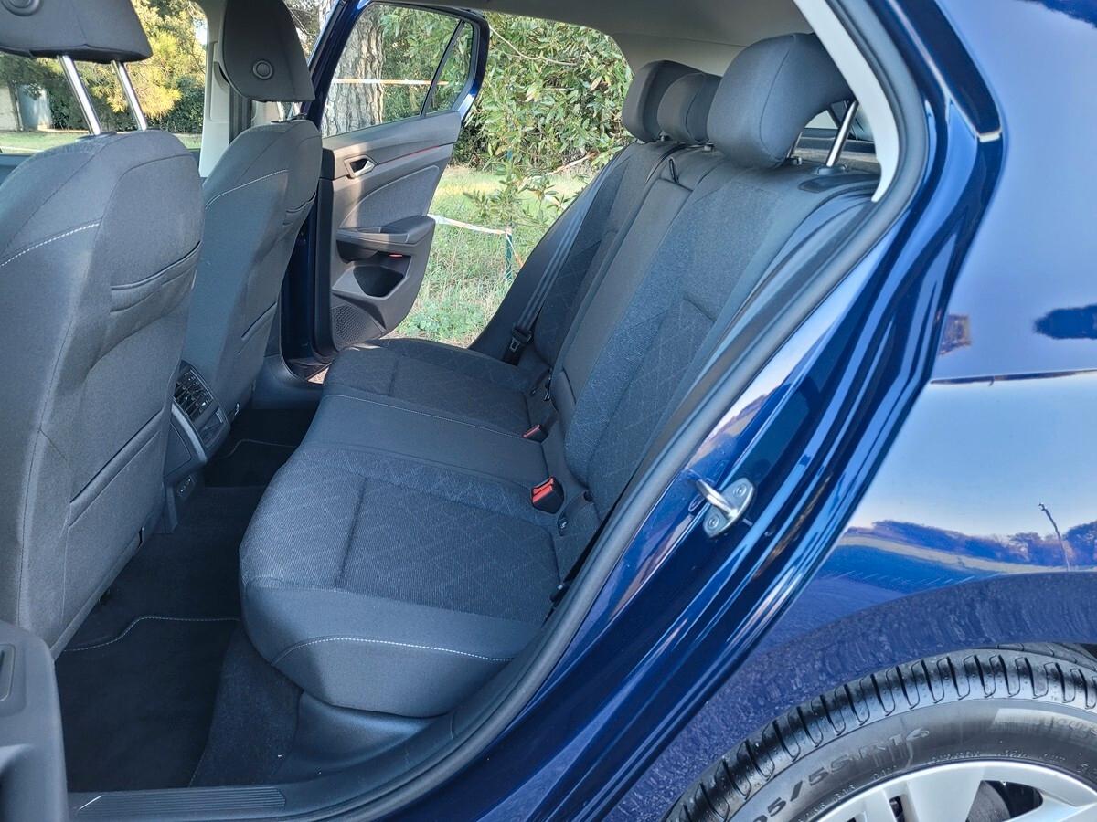 Volkswagen Golf 1.5 eTSI 130 CV EVO ACT DSG Life