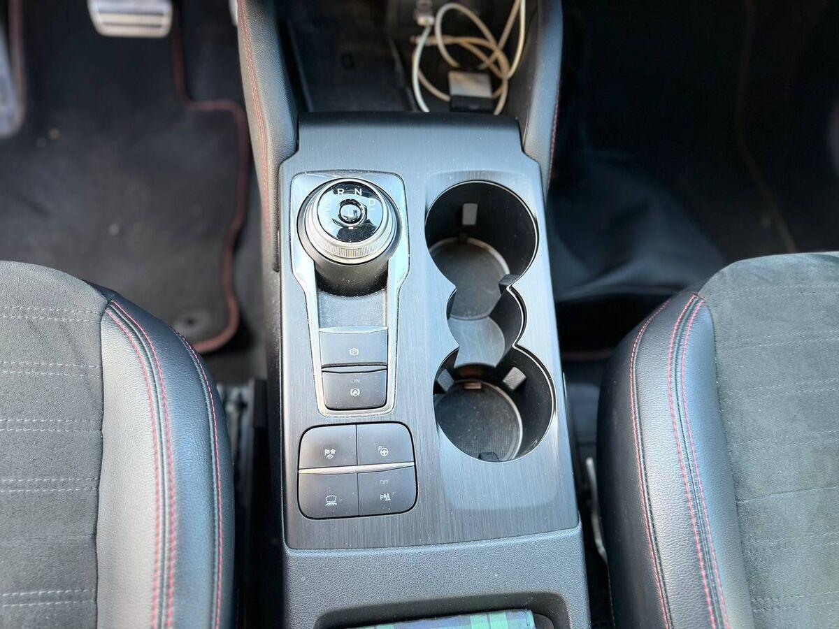 Ford Kuga 2.5 full hybrid ST-Line X Design awd 190cv cvt