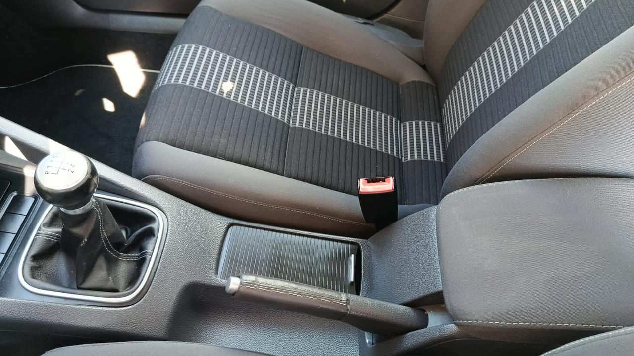 Volkswagen Golf 1.6 5p. Comfortline