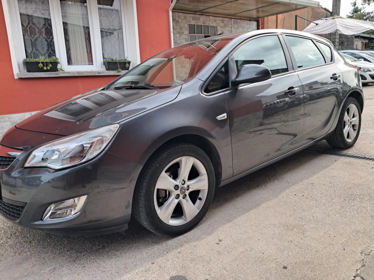 Opel Astra 1.4 Turbo 140CV 5 porte Cosmo benzina