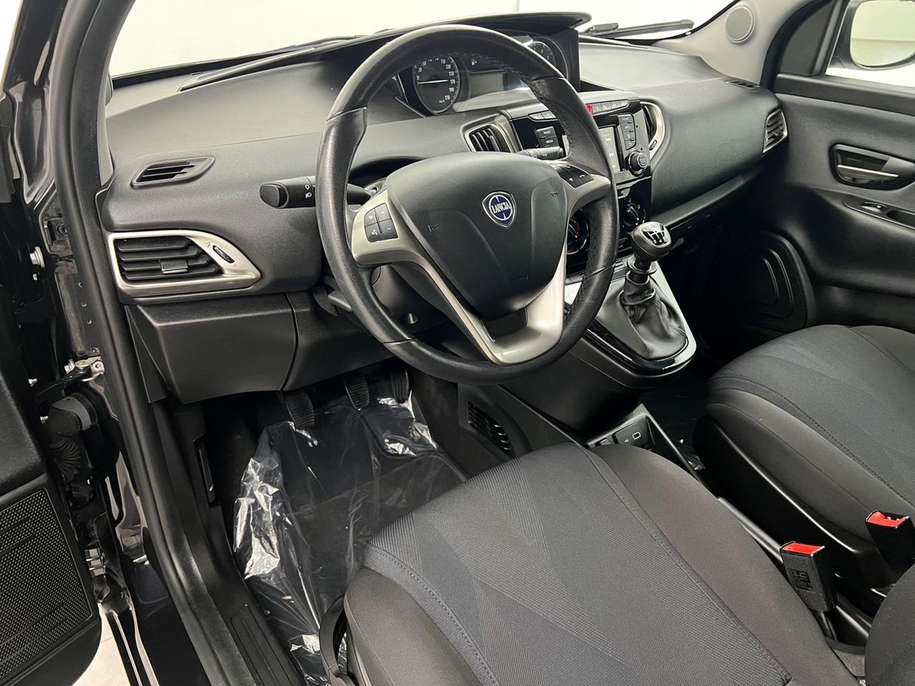 LANCIA Ypsilon III 2015 Ypsilon 1.0 firefly hybrid Gold s&s 70cv