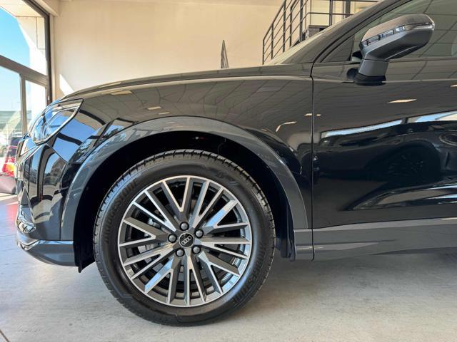 AUDI Q3 35 TDI S tronic Business Advanced