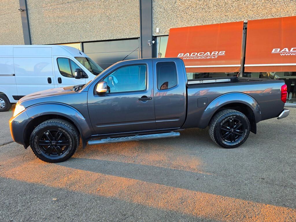 Nissan Navara 2.5 dCi 190CV King Cab LE DA VETRINA!