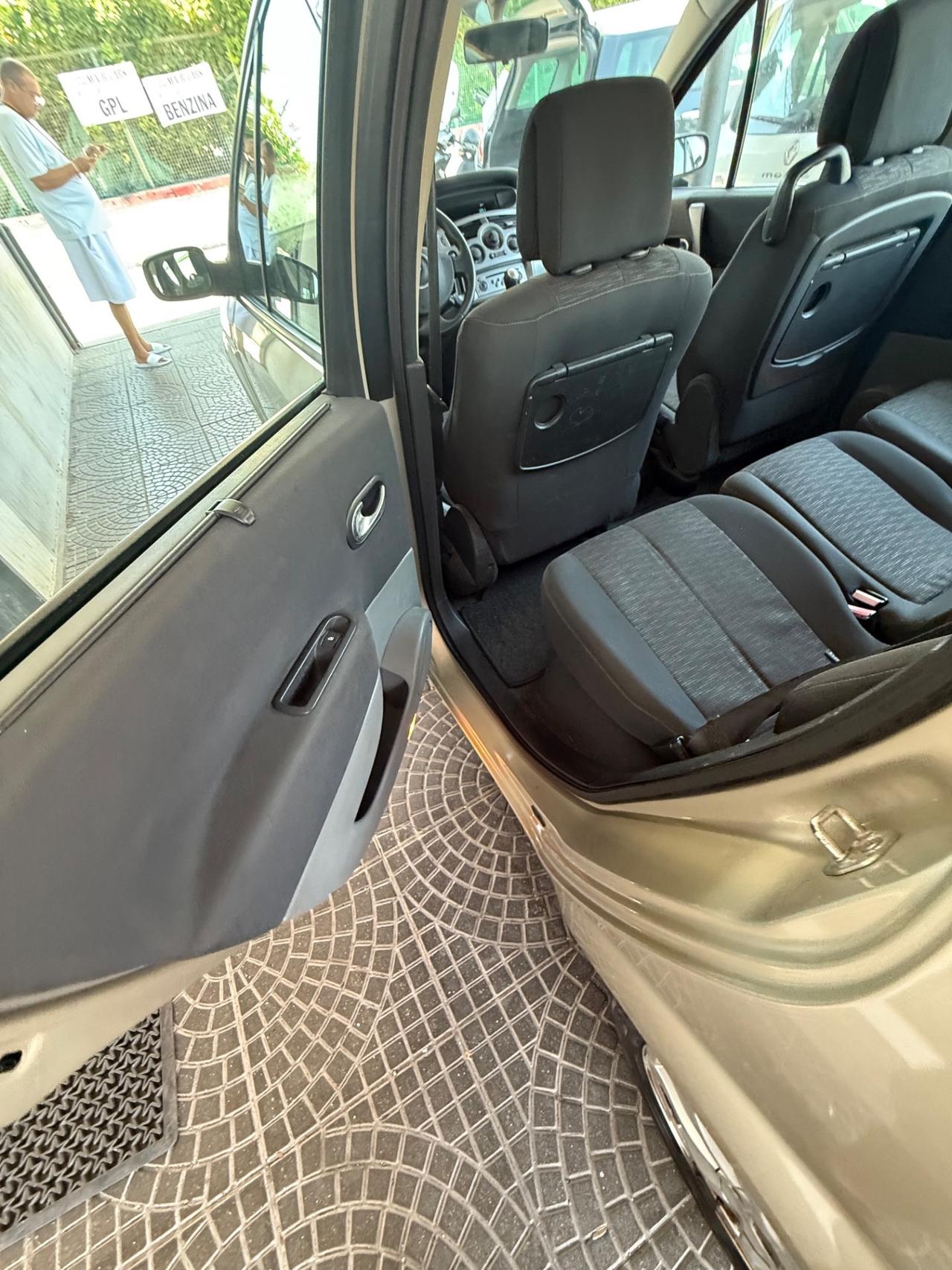 Renault Scenic Scénic 1.5 dCi/105CV Serie Speciale Exception