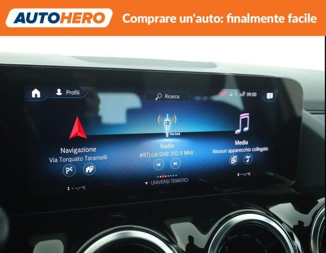 MERCEDES-BENZ GLA 180 Automatic Sport