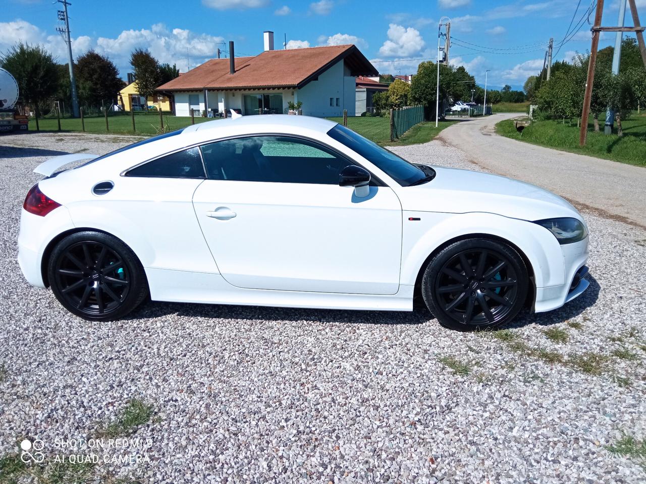Audi TT Coupé 2.0 TDI quattro S tronic S.LINE